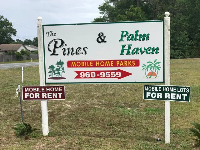 Pines/Palm Haven Mobile Home Park Picture 3