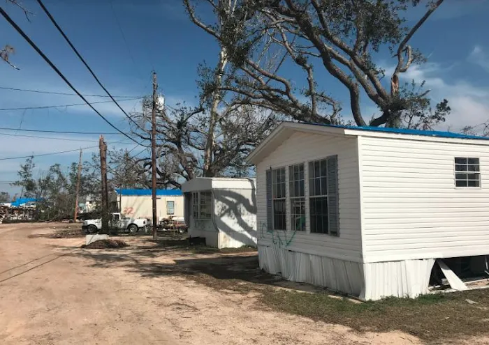 Oak Grove Panama City Mobile Home Park Picture 3