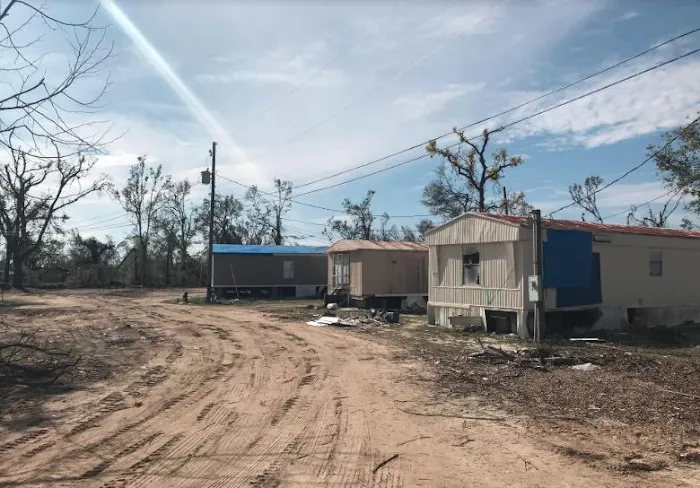 Oak Grove Panama City Mobile Home Park Picture 4