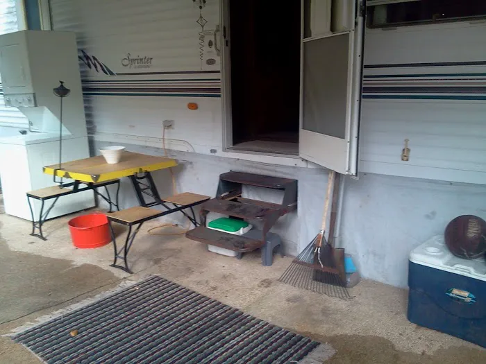 Eagles Nest Mobile Home & RV Picture 7