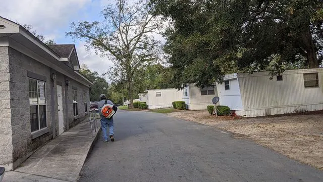 Carriage Manor Mobile Home Community Picture 5