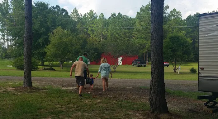 Sapphire Island Camping & RV Park Picture 7