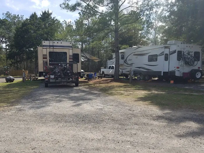 Sapphire Island Camping & RV Park Picture 1