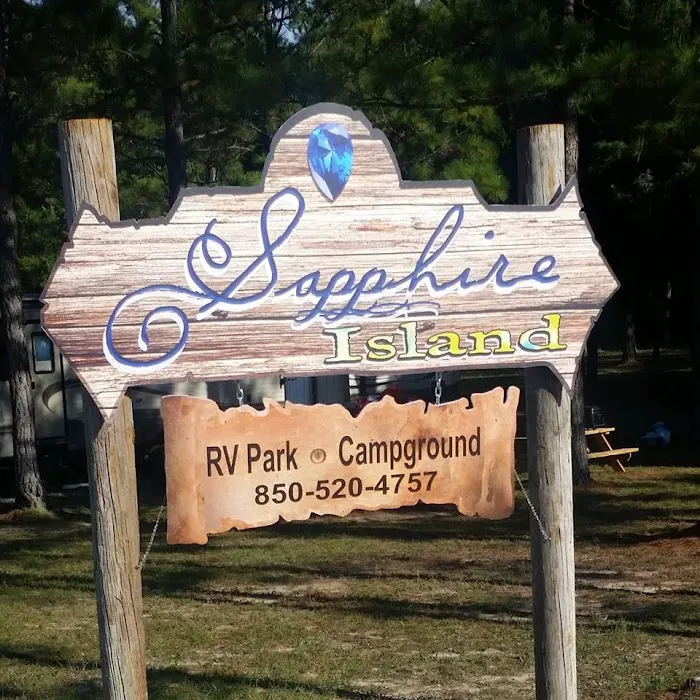 Sapphire Island Camping & RV Park Picture 3