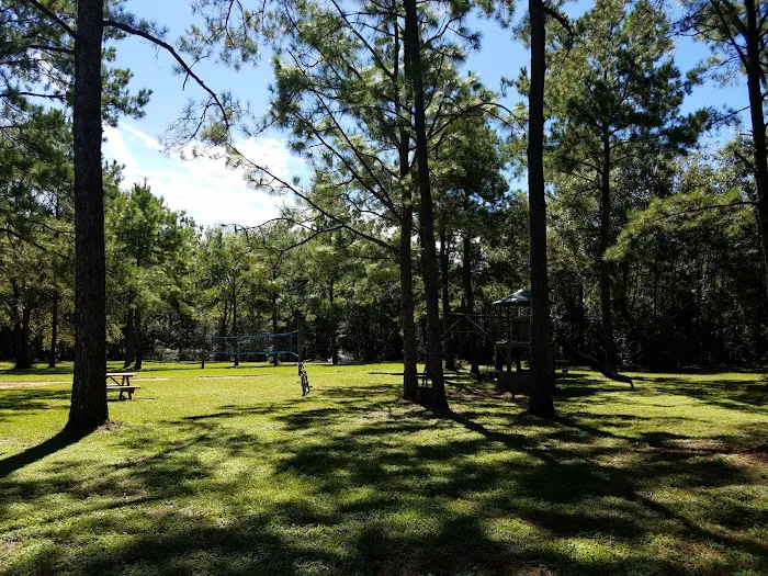 Sapphire Island Camping & RV Park Picture 6