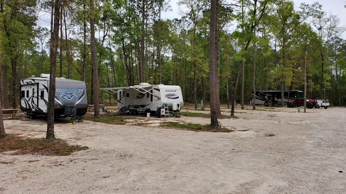 Black Creek RV Park Picture 9