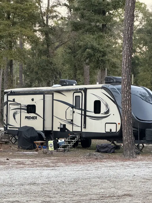 Black Creek RV Park Picture 5