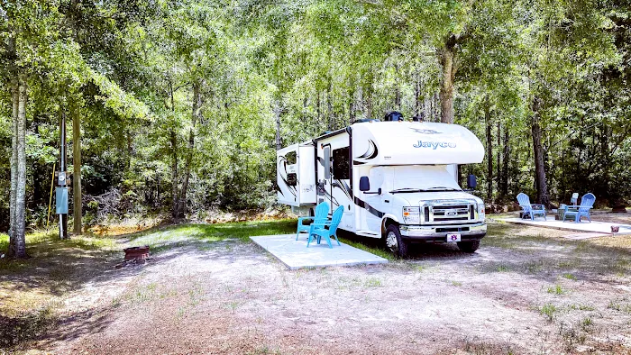 Just Loafin RV Park Picture 3