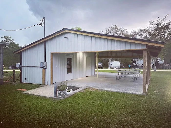 Just Loafin RV Park Picture 1