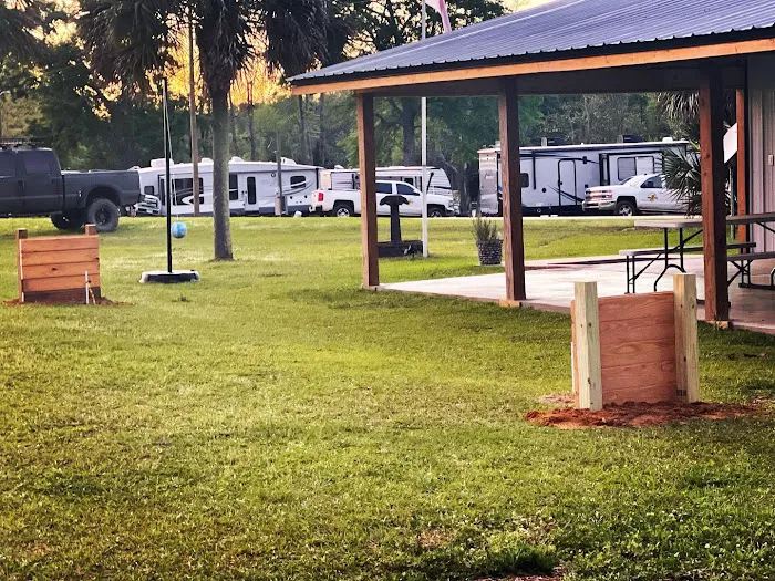 Just Loafin RV Park Picture 5