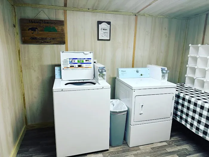 Just Loafin RV Park Picture 4