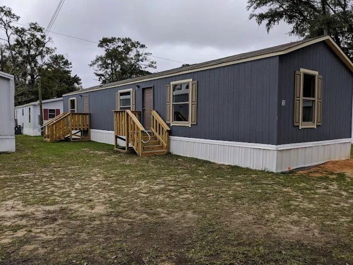 Orange Park Mobile Home Community Picture 9