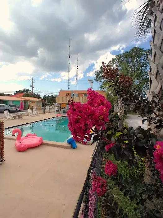 Front Beach RV Park and Motel Picture 2