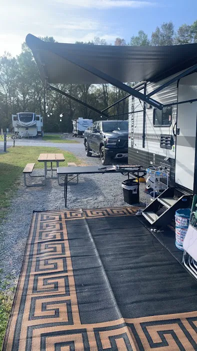 Eagle's Landing RV Park Picture 4