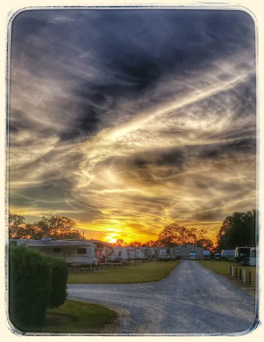 Eagle's Landing RV Park Picture 8