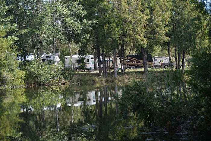 Cedar Lakes RV Park & Campground Picture 6