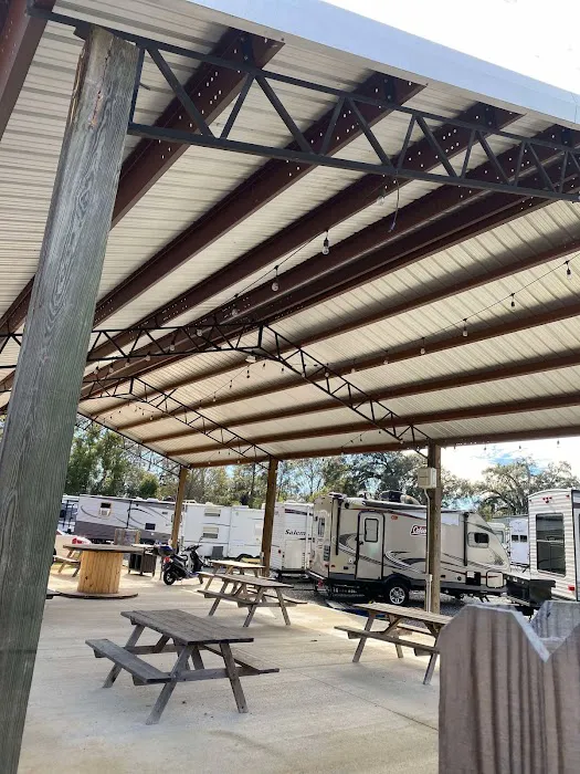 Eastern Pines RV Park Picture 6