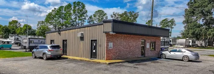 Eastern Pines RV Park Picture 3