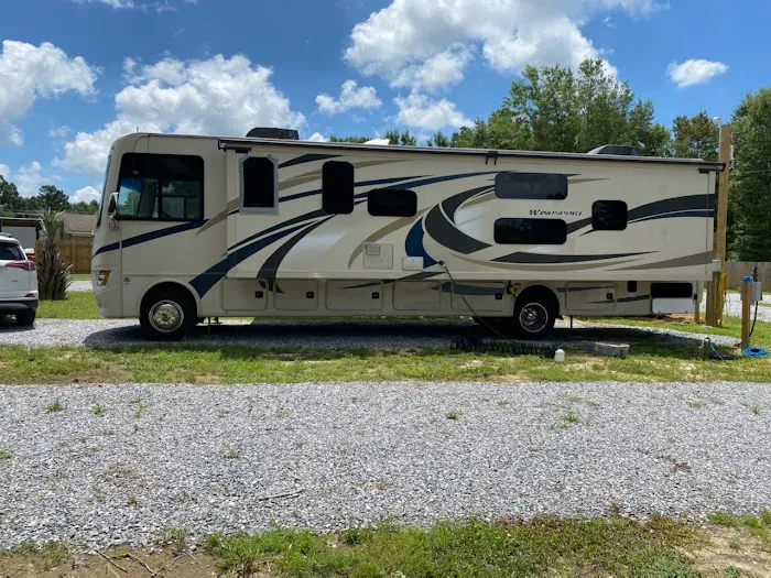 Woodbine RV Park Picture 6