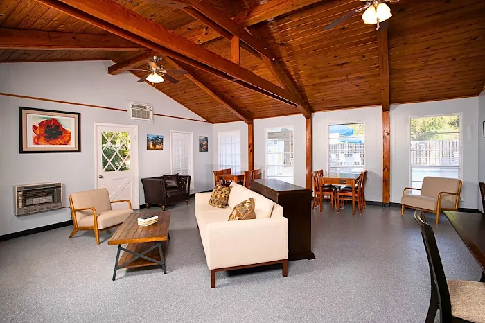 Sunburst RV Resort Picture 9