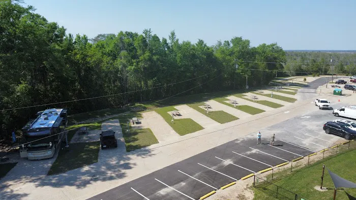 Swamp House RV Park & Marina Picture 7