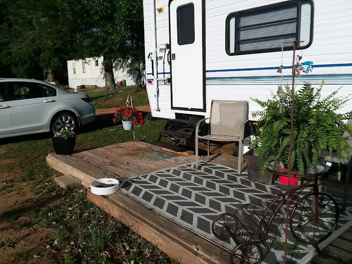 Walnut Creek RV Park Picture 4