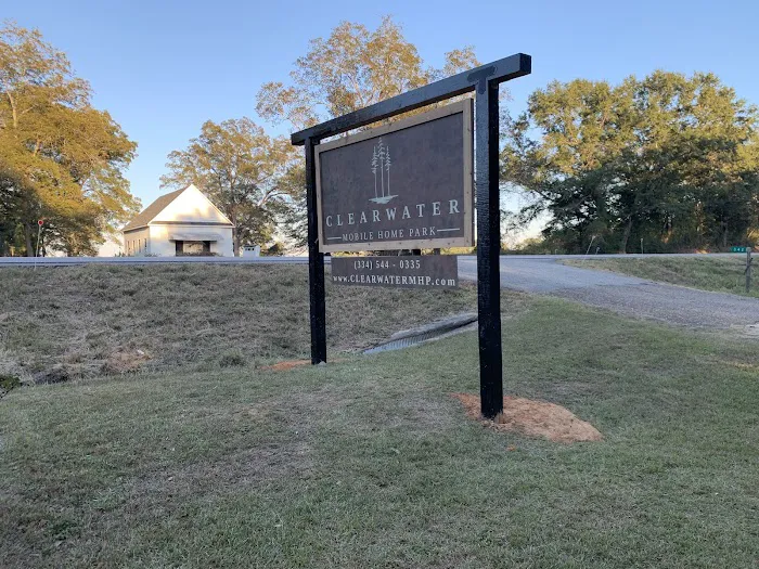 Clearwater RV & Mobile Home Park Picture 5