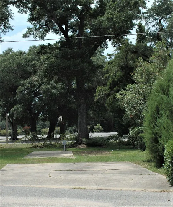 Tanglewood Gardens RV Park Picture 5