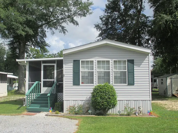 Palafox Mobile Home Estates Picture 8