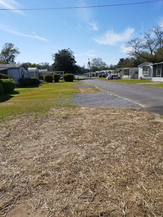 Rustic Acres Mobile Home Park Picture 1