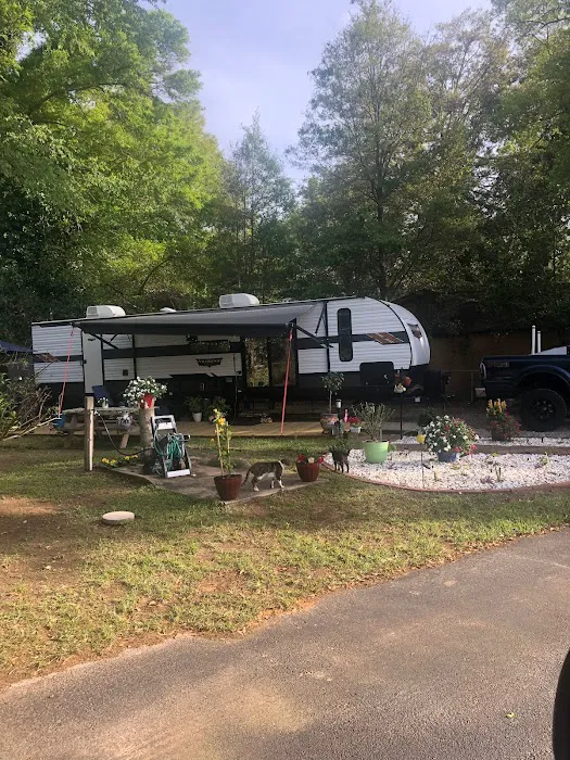 Drifters RV Park Picture 10