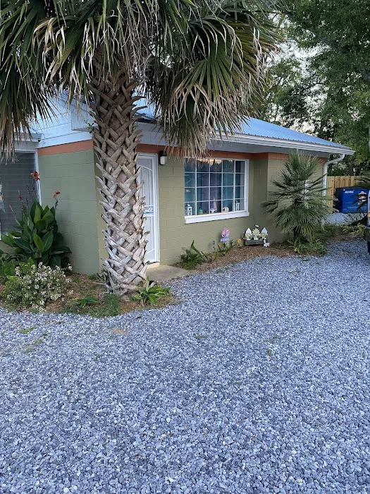 Palm Cove RV Village Picture 6