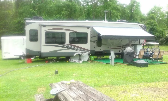 Alice's RV Park Picture 3