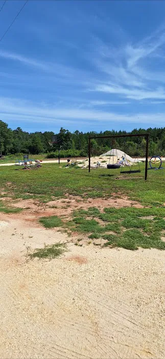 Country Retreat RV Park Picture 7
