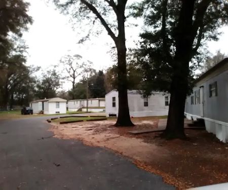 Southeastern Apartments. Deluna Trailer Park