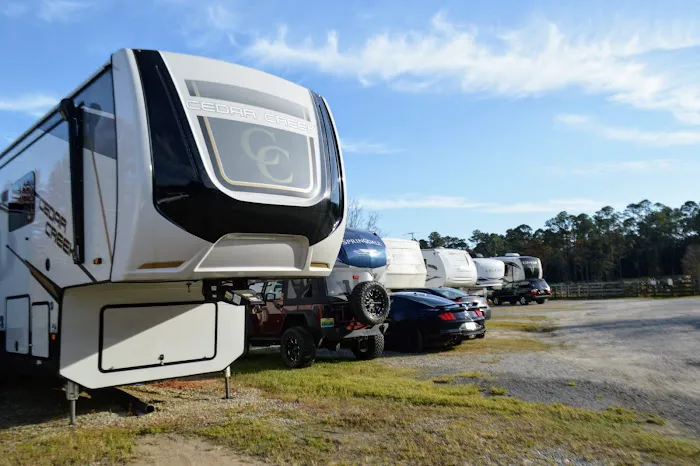 Leisure Lakes RV Resort, Pensacola Florida Picture 10