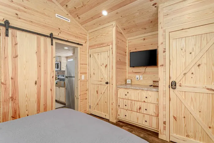 Leisure Lakes RV Resort, Pensacola Florida Picture 5