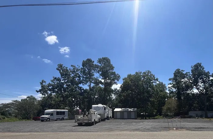 Old South RV Park and Rentals Picture 5