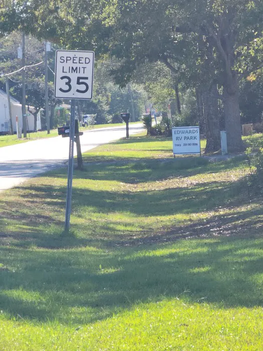 Tracy Edwards RV Park Picture 1