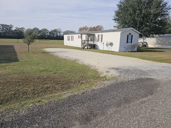 Heritage Village Manufactured Homes Picture 6