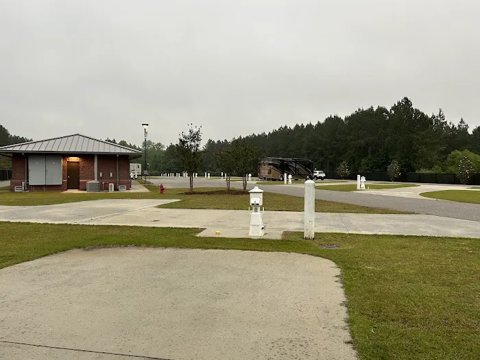 Wind Creek Casino RV Park Picture 5