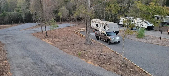 Long Dog RV Park Picture 1