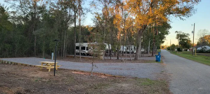 Long Dog RV Park Picture 3