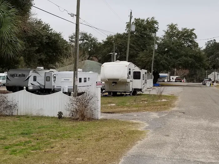 Heritage Oaks Community Picture 6