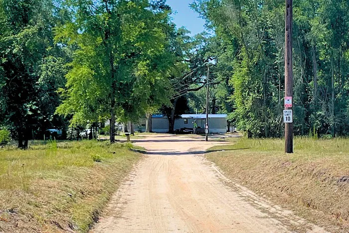 Lake Douglas Village Picture 3