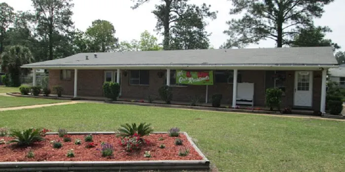 Admiral Mobile Home Park Picture 1