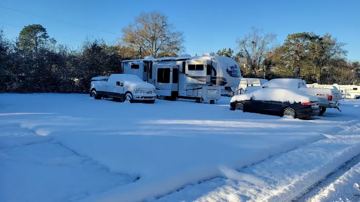 Delta Oaks RV Park Picture 7