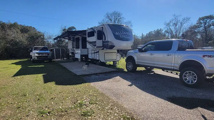 Delta Oaks RV Park Picture 8