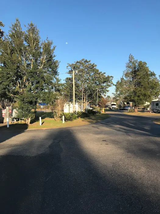 Hilltop RV Park Picture 6