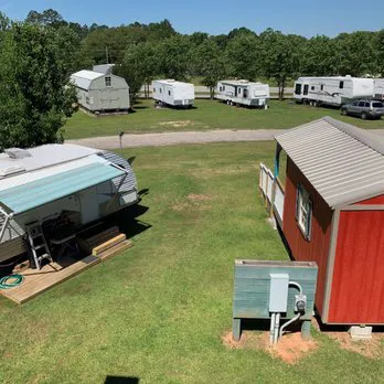 Carousell Village RV Park Picture 10